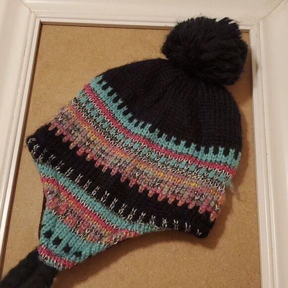 Black pompom & tassel hat - Picture 3 of 4